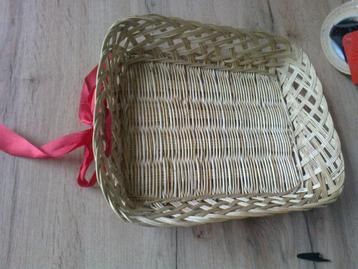Geschenkmand beschikbaar voor biedingen