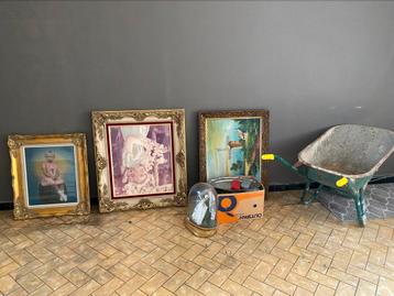 Rommelmarktspullen beschikbaar voor biedingen