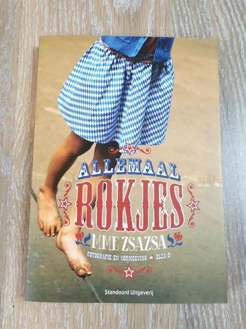 Boek "allemaal rokjes", Boeken, Mode, Zo goed als nieuw, Mode algemeen, Ophalen of Verzenden