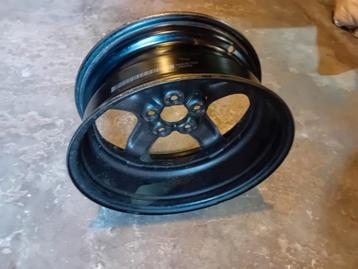 2 stalen velgen R16 beschikbaar voor biedingen
