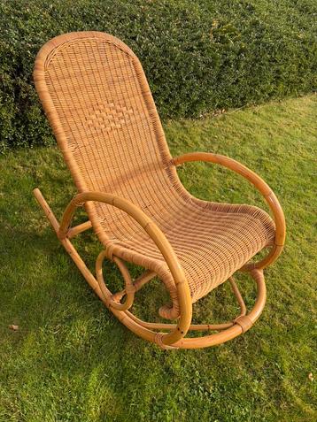 Schommelstoel beschikbaar voor biedingen