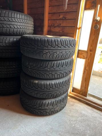 4 set winterbanden 205/55/R16 beschikbaar voor biedingen