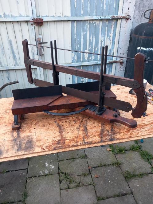 Antieke verstekzaag model 1920, Antiek en Kunst, Antiek | Gereedschap en Instrumenten, Ophalen