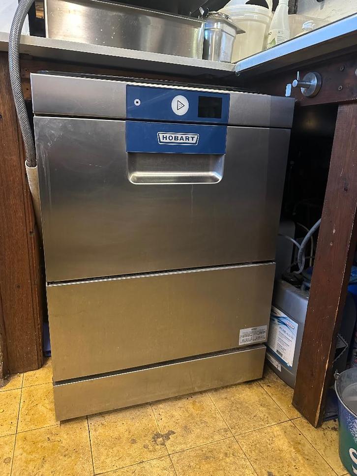 Hobart glazenwasser met geïntegreerde omgekeerde osmose, Articles professionnels, Horeca | Équipement de cuisine, Laver et Sécher