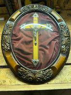 Koper kruis, Ophalen