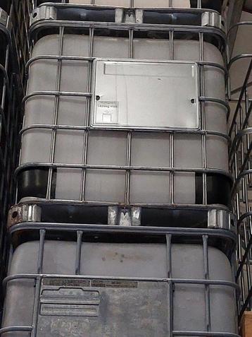 Witte IBC containers, 1000liter beschikbaar voor biedingen