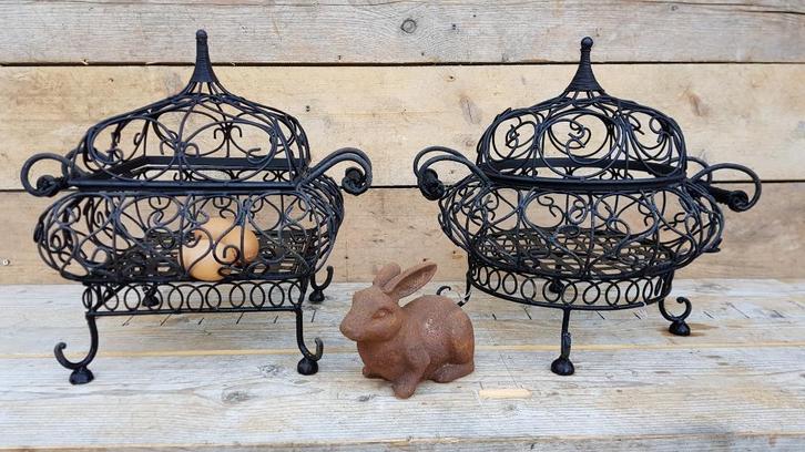 Grote smeedijzeren Franse mand met deksel opberg mand, Maison & Meubles, Accessoires pour la Maison | Plataux & Paniers, Comme neuf