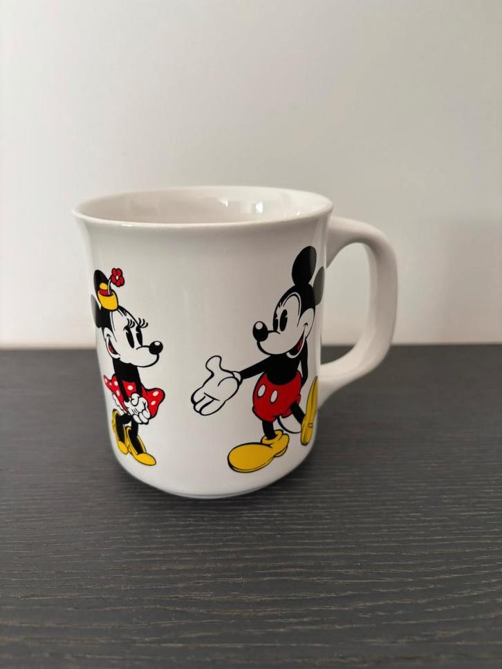 Mickey en Minnie mouse drinktas, Verzamelen, Disney, Zo goed als nieuw, Servies, Mickey Mouse, Ophalen of Verzenden