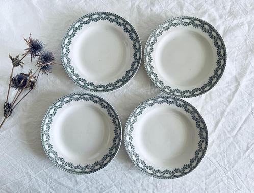 4 assiettes à dessert Boch Carlotta, Antiek en Kunst, Antiek | Servies los, Ophalen of Verzenden