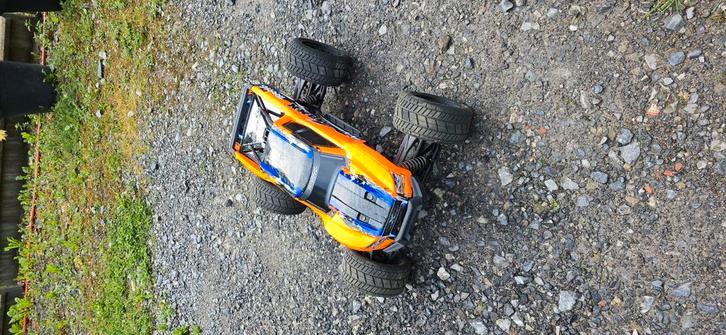 Traxxas X-maxx 8S, Hobby en Vrije tijd, Modelbouw | Radiografisch | Auto's, Zo goed als nieuw, Ophalen