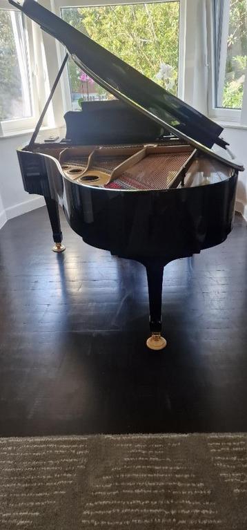 Piano à queue Yamaha C3, Brillant, Utilisé, À queue, Noir
