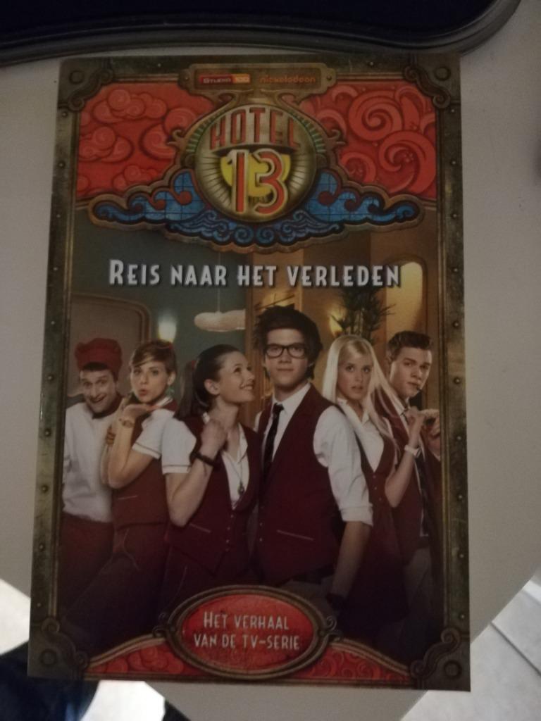 Hotel 13 - Reis naar het verleden, Ophalen of Verzenden, Nieuw, Studio 100