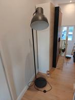 Staande lamp, Huis en Inrichting, Lampen | Vloerlampen, Ophalen, Zo goed als nieuw, Metaal, 150 tot 200 cm