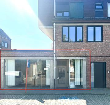 Multifunct.handelsruimte, omvormbaar tot woongelegenheid beschikbaar voor biedingen