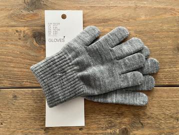 H&M, grijze handschoentjes 110 - 116 - 122 - 128 (nieuw) beschikbaar voor biedingen