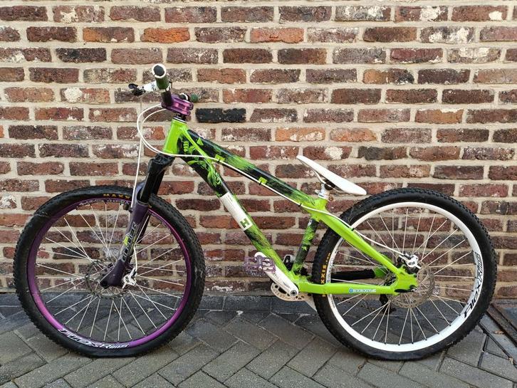 UMF Hardy 4x Team Edition 2011, Fietsen en Brommers, Fietsen | Mountainbikes en ATB, Zo goed als nieuw, Ophalen
