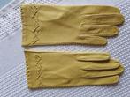 Gants en cuir pour femme aux finitions très fines - Vintage, Enlèvement, Comme neuf, Taille 34 (XS) ou plus petite, Gants