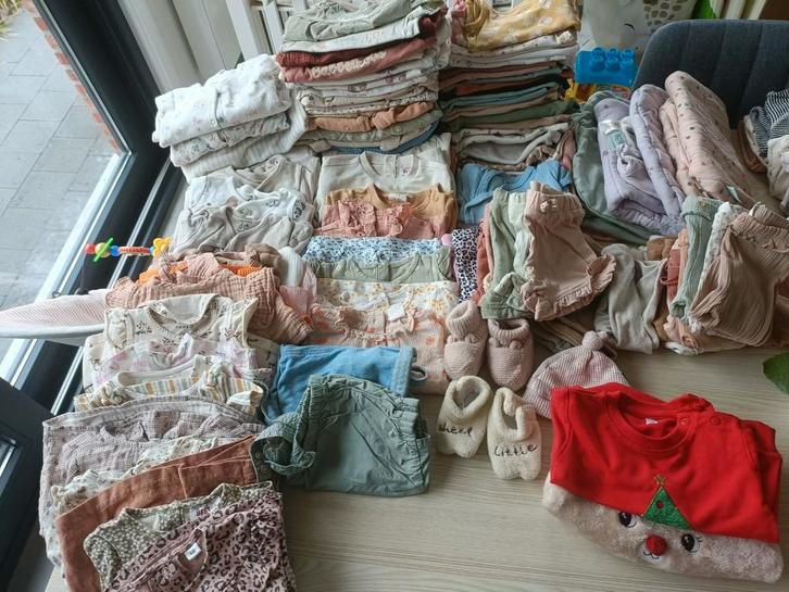 Babykleren maat 62-68 (meisje ; geboren in periode mei/juni), Enfants & Bébés, Vêtements de bébé | Packs de vêtements pour bébés