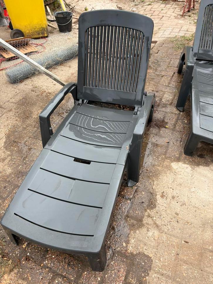 Grosfillex ligbedden ‘Miami’, Tuin en Terras, Ligbedden, Gebruikt, Kunststof, Inklapbaar, Verstelbaar, Verrijdbaar, Ophalen