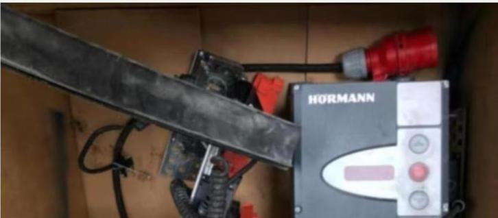 motor sectionale poort Hörmann, Doe-het-zelf en Bouw, Motoren, Ophalen