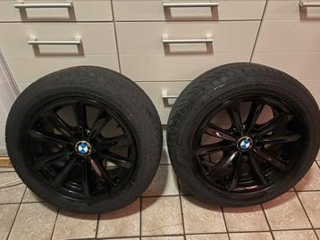 Bmw f10 velgen met banden 225/55/R17 disponible aux enchères