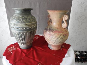 Decoratief aardewerk (potten) beschikbaar voor biedingen