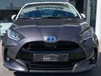 Toyota Yaris 1.5i Hybrid / HUD / Gps / Camera / CarPlay / LE, Gebruikt, Euro 6, 1490 cc, Bedrijf