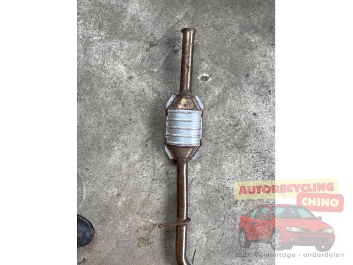 Catalyseur d'un Peugeot Partner, Autos : Pièces & Accessoires, Systèmes d'échappement, Peugeot, Utilisé, 3 mois de garantie, Enlèvement ou Envoi