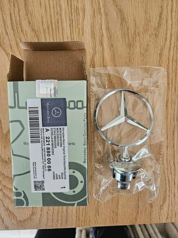 Mercedes ster beschikbaar voor biedingen
