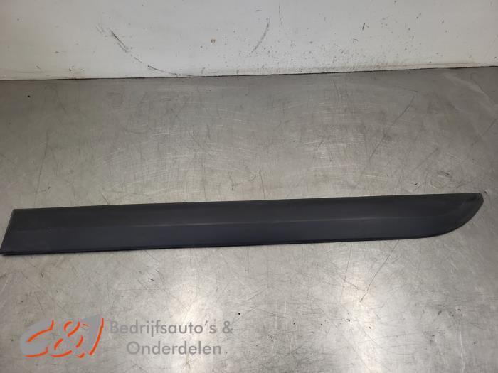 Sierstrip van een Opel Vivaro, Auto-onderdelen, Carrosserie, Opel, Gebruikt, 3 maanden garantie, Ophalen of Verzenden