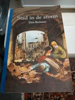 Boek Stad in de storm, Boeken, Ophalen of Verzenden, Zo goed als nieuw