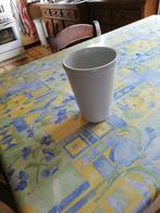 Vase bleu pâle. 18cm de haut. 13cm de diamètre., Jardin & Terrasse, Pots de fleurs, Enlèvement ou Envoi