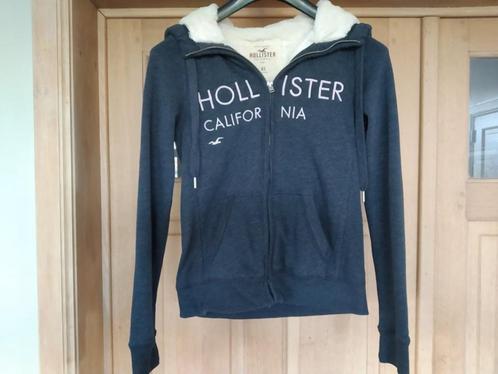 warme grijsblauwe Hollister hoodie met sherpavoering maat XS, Kleding | Dames, Truien en Vesten, Zo goed als nieuw, Maat 34 (XS) of kleiner
