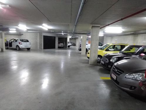 Autostaanplaats te koop Genk, Immo, Garages en Parkeerplaatsen, Genk