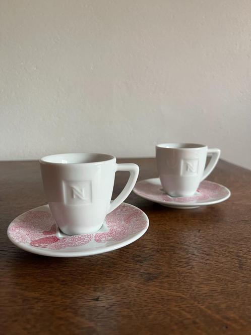 deux tasses à café et leurs sous-tasses, Antiquités & Art, Antiquités | Porcelaine, Enlèvement ou Envoi