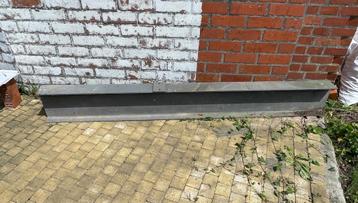 Stalen IPE balk 300x150 mm 2600 mm lang beschikbaar voor biedingen