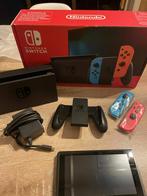 Nintendo Switch avec étui de rangement, Consoles de jeu & Jeux vidéo, Consoles de jeu | Nintendo Switch, Enlèvement