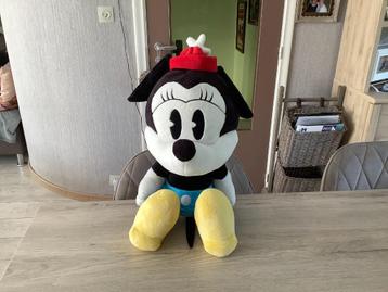 Grand personnage en peluche Disney Minnie Mouse (70 cm)