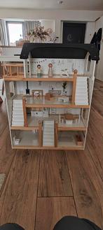 Houten poppenhuis, Kinderen en Baby's, Ophalen, Gebruikt, Poppenhuis