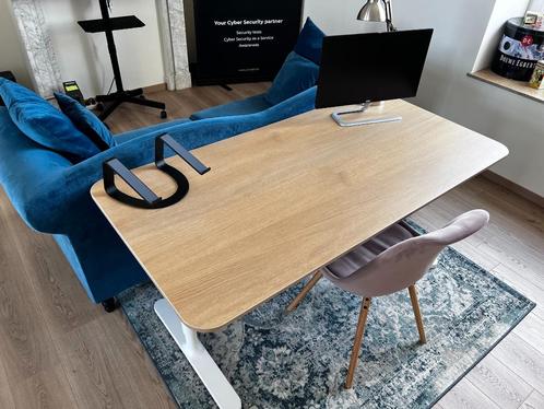 Ikea  BEKANT bureau, Huis en Inrichting, Bureaus, Zo goed als nieuw, Bureau, Ophalen