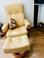 Launge chair with foot rest, Huis en Inrichting, Fauteuils, Ophalen of Verzenden, Zo goed als nieuw