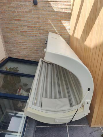 Zonnebank beschikbaar voor biedingen