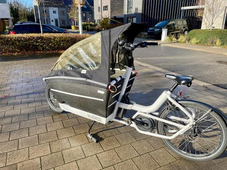 Urban Arrow bakfiets te koop, Fietsen en Brommers, Fietsen | Bakfietsen, Gebruikt, Overige merken, 3 kinderen, Elektrisch, Huif