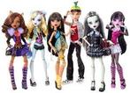 Ik ben op zoek naar monster high poppen, Kinderen en Baby's, Speelgoed | Poppen, Ophalen