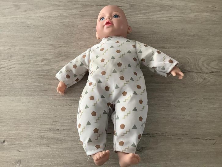 Jouet pour poupée (38 cm), Enfants & Bébés, Jouets | Poupées, Comme neuf, Baby Pop, Envoi