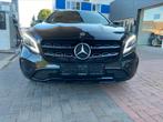 Mercedes-Benz GLA180i - BENZINE - 43.531 km - 2019, Auto's, Mercedes-Benz, Leder en Stof, Zwart, 1595 cc, Bedrijf