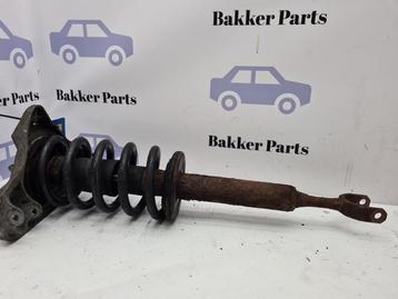 Schokdemperpoot links-voor van een Volkswagen Passat beschikbaar voor biedingen