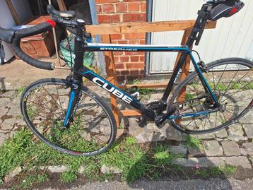 Vélo de course CUBE taille M 175. 185 beschikbaar voor biedingen