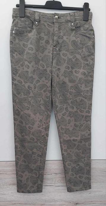 Joli pantalon pour femme de couleur kaki avec dessin taille 