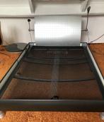 Zwaar en degelijk bed met diverse accessoires, Ophalen, Tweepersoons, 140 cm, 200 cm